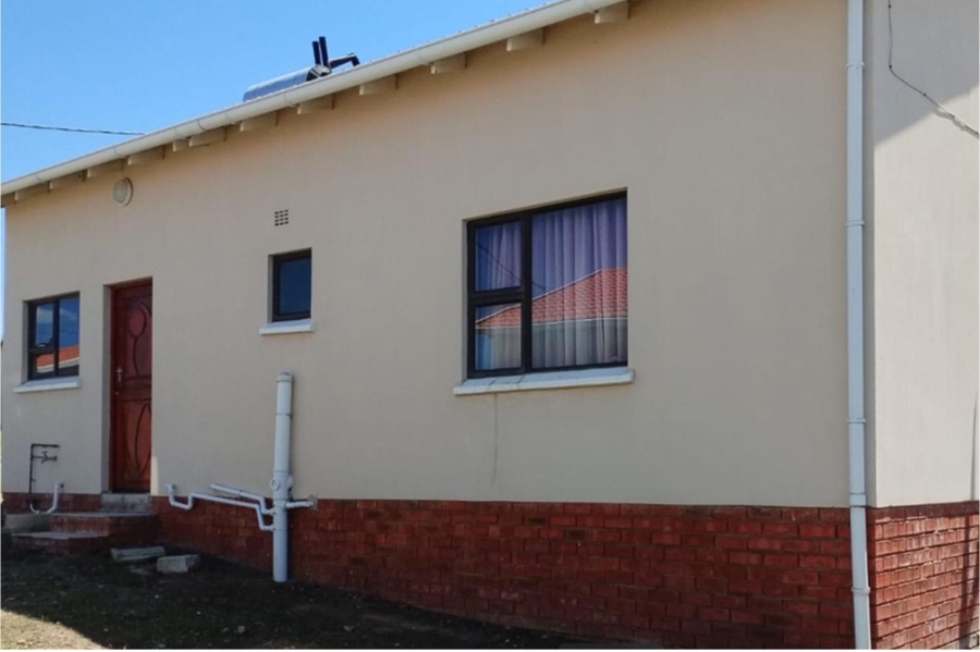 3 Bedroom Property for Sale in Cove Rock Eastern Cape